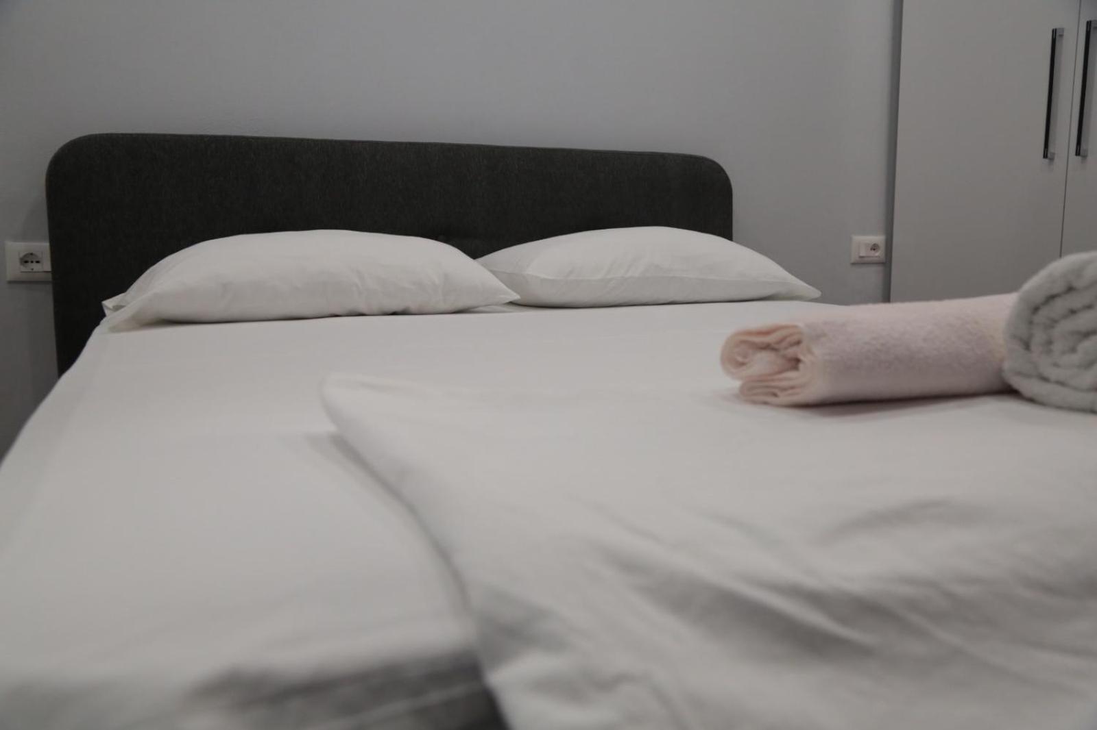 Be Solei Studio Apartments Sol 1 Tiranë Luaran gambar